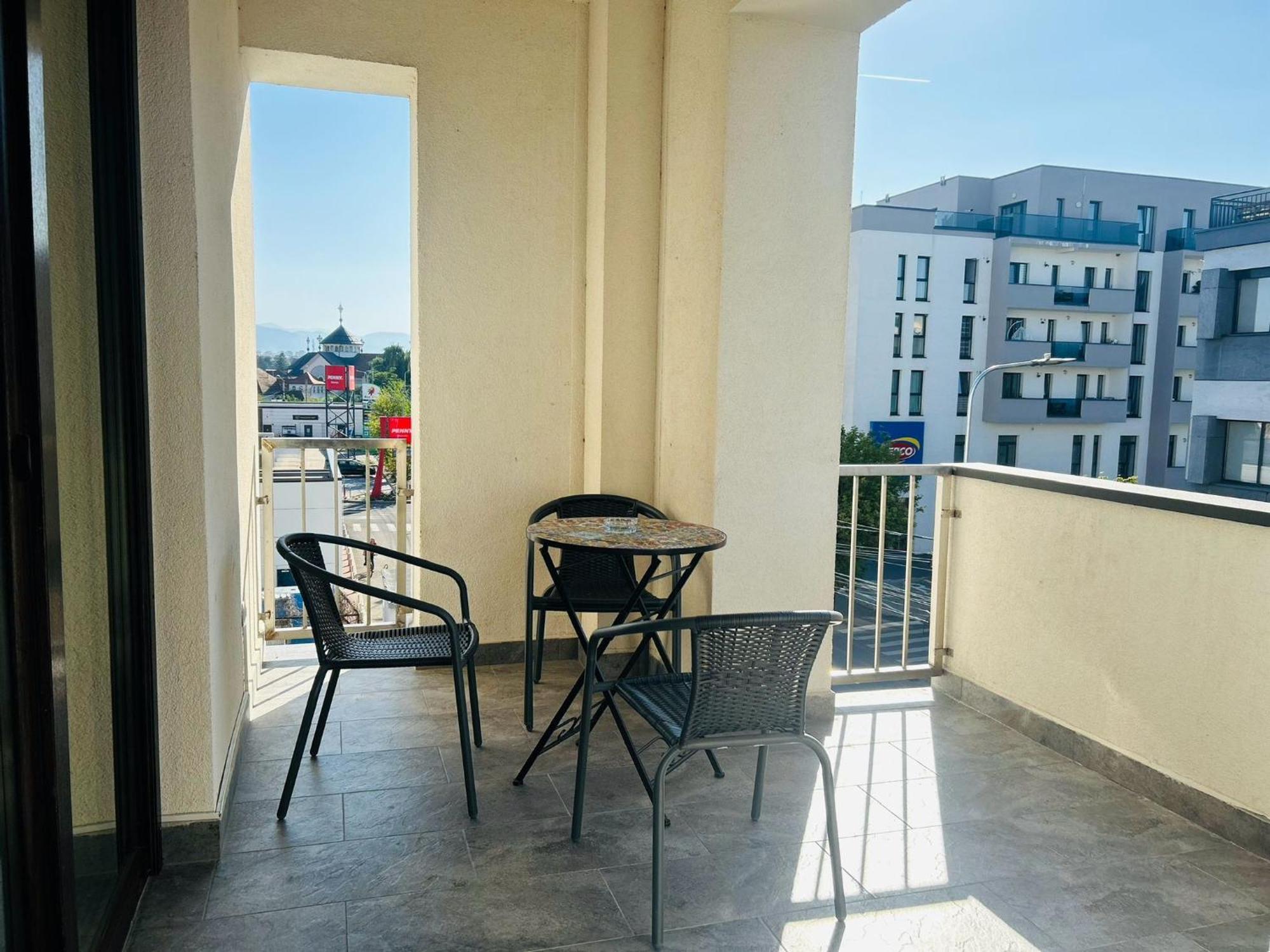 Sibiu Ezonia Central Apartment Eksteriør bilde